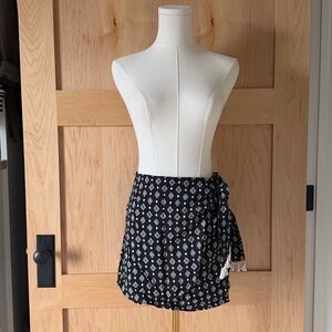 Zara Black & White Geometric Wrap Skort | Size S | EUC